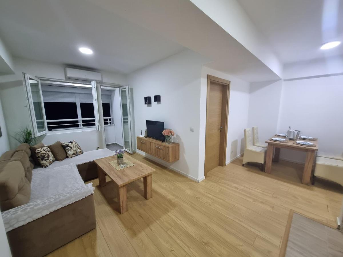 Golden Sun Skopje Apartment Exterior photo